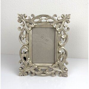 Vintage Cynthia Rowley Ornate Silver-Tone Photo Frame 4x6 Photo Tabletop Baroque